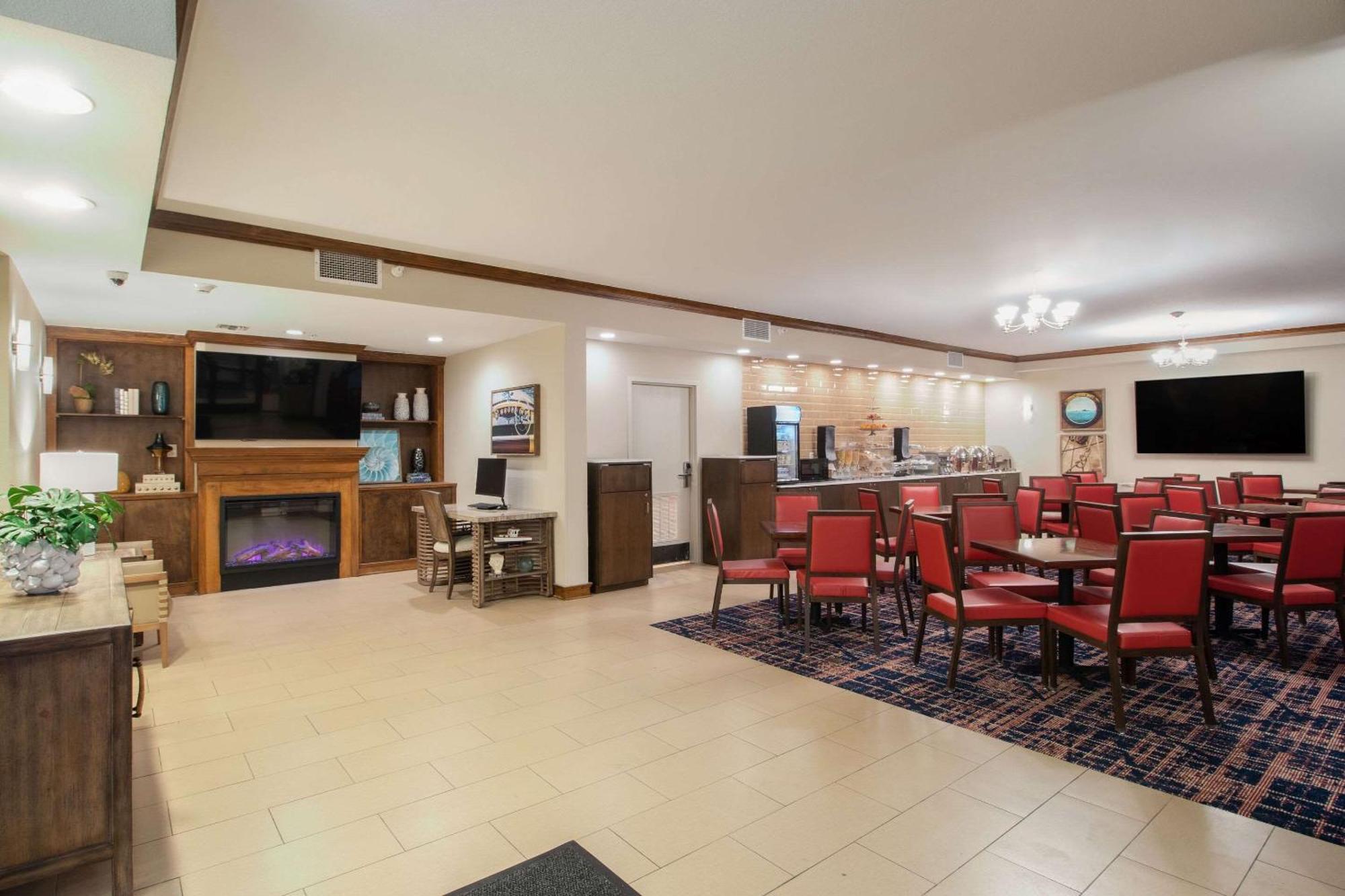 Econo Lodge Inn&Suites Foley Extérieur photo