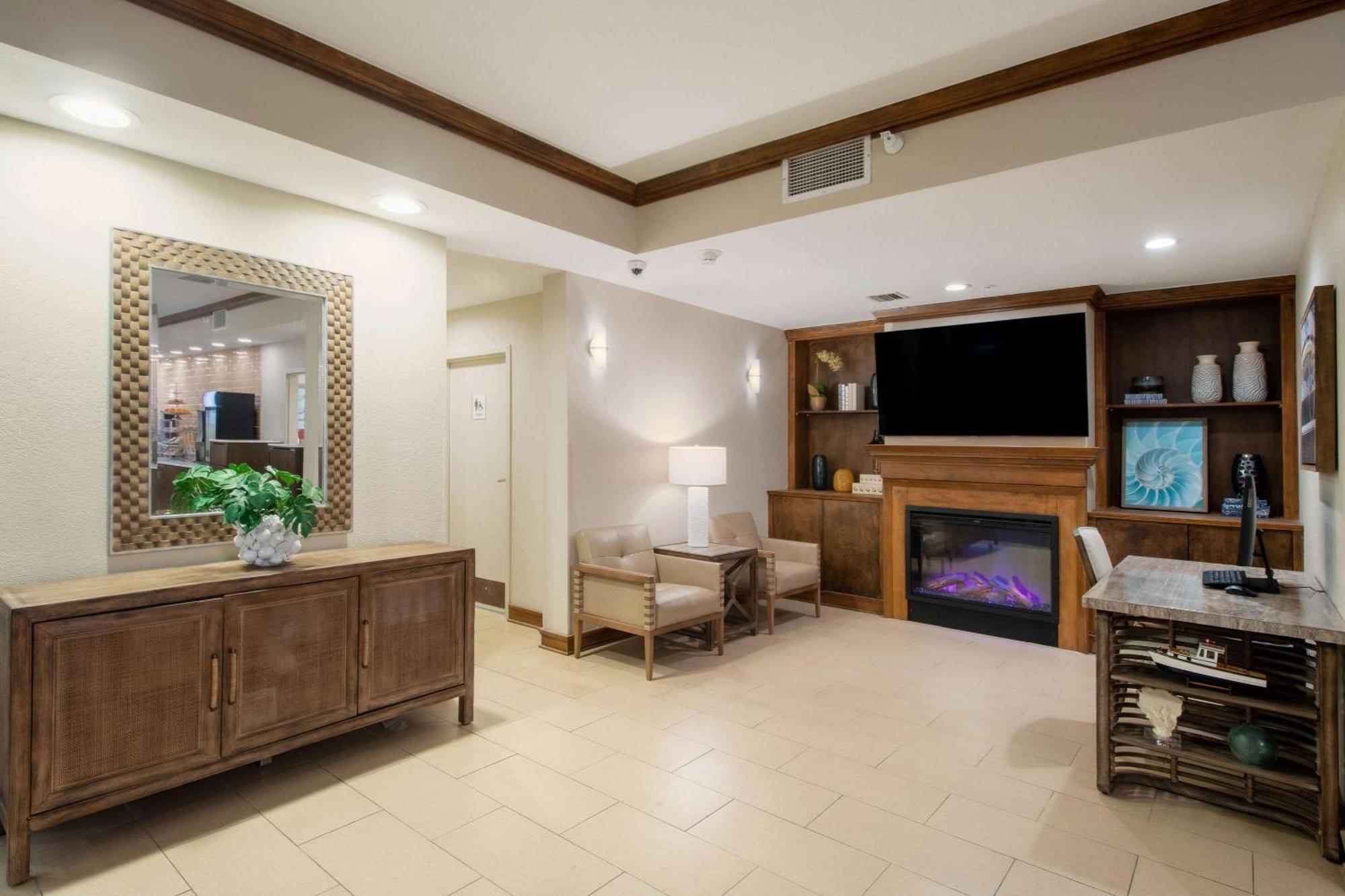 Econo Lodge Inn&Suites Foley Extérieur photo